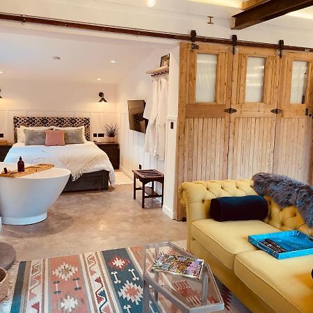 Little Budworth Luxury Barn With Hot Tub, Spa Treatments, Private Dining מראה חיצוני תמונה