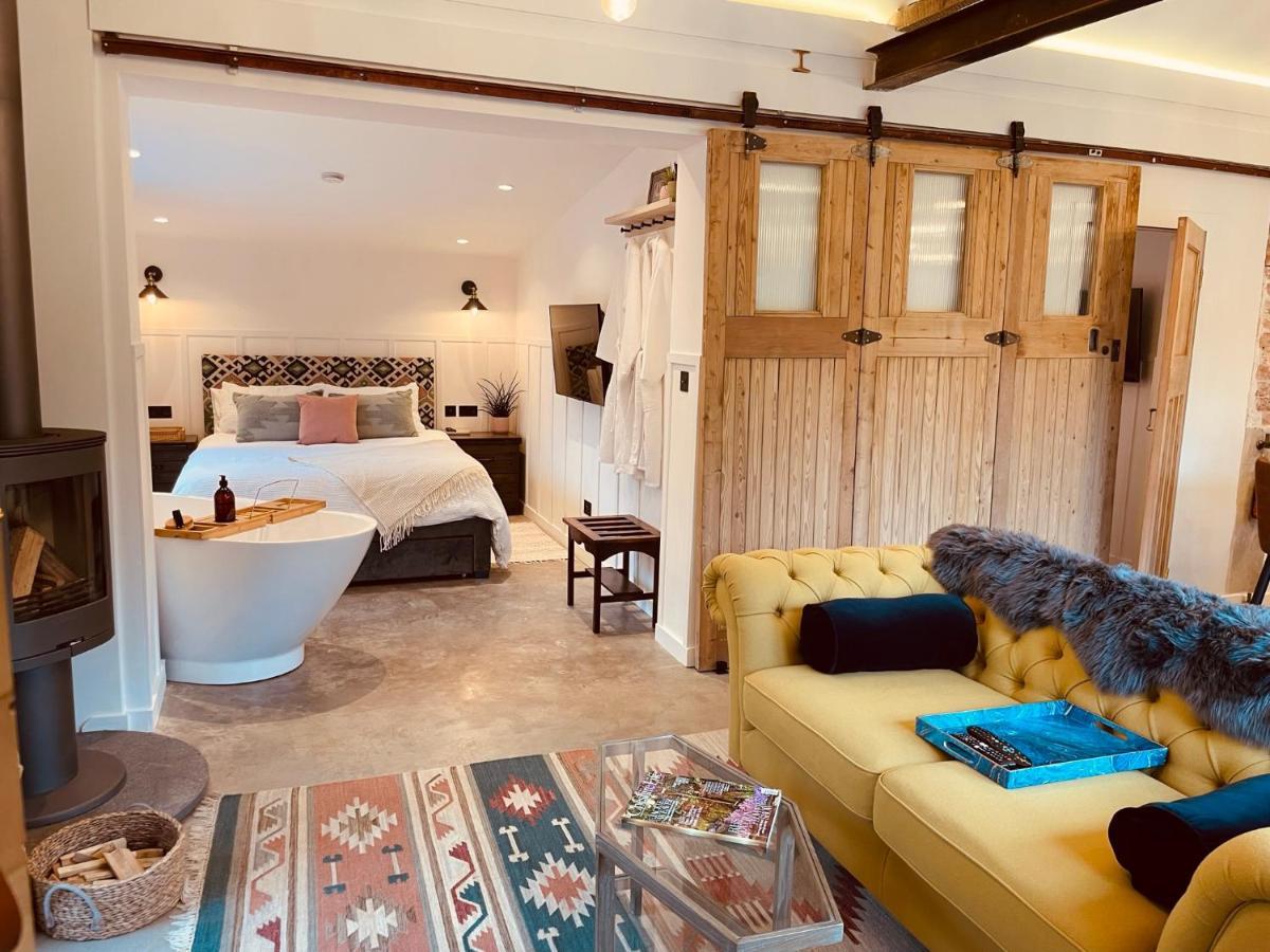 Little Budworth Luxury Barn With Hot Tub, Spa Treatments, Private Dining מראה חיצוני תמונה